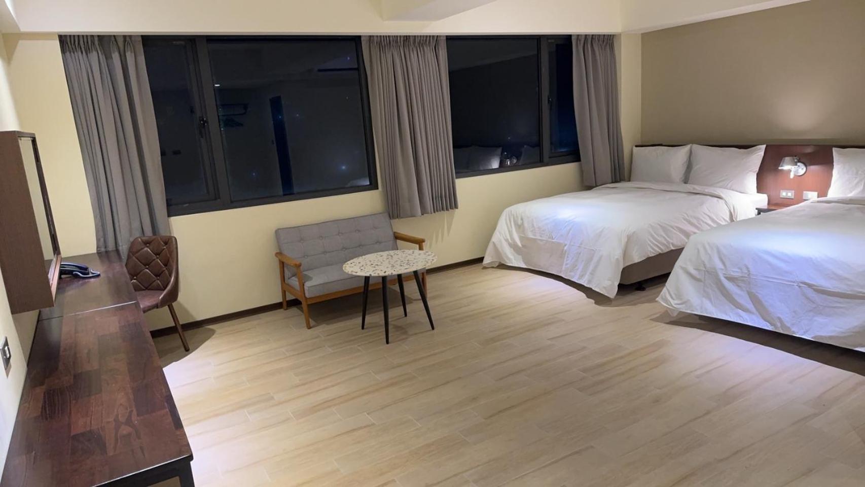 享住新大華館 Hotel จีหลง ภายนอก รูปภาพ