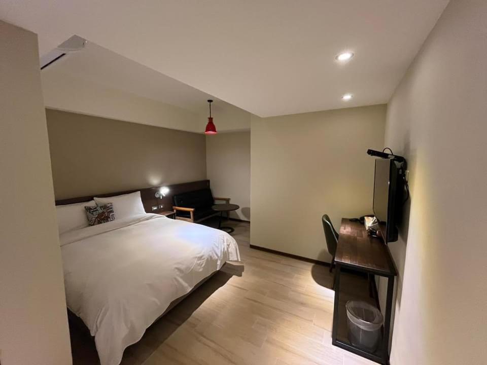 享住新大華館 Hotel จีหลง ภายนอก รูปภาพ