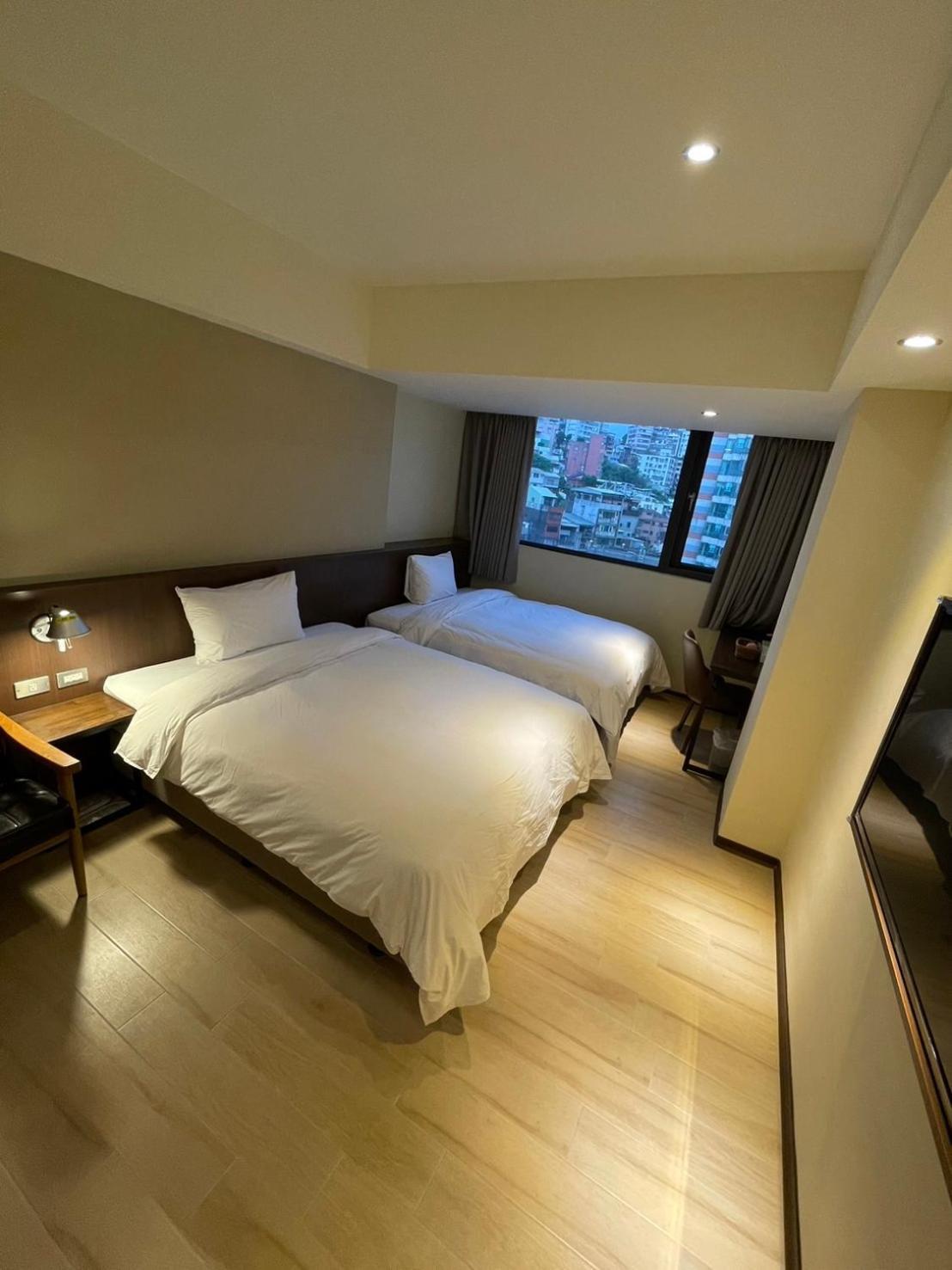 享住新大華館 Hotel จีหลง ภายนอก รูปภาพ